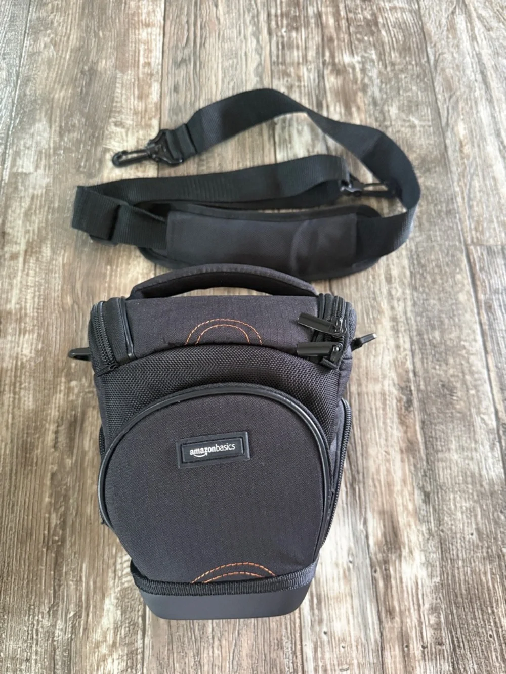 AmazonBasics Black Compact Camera Case for DSLRs, Only Bag!